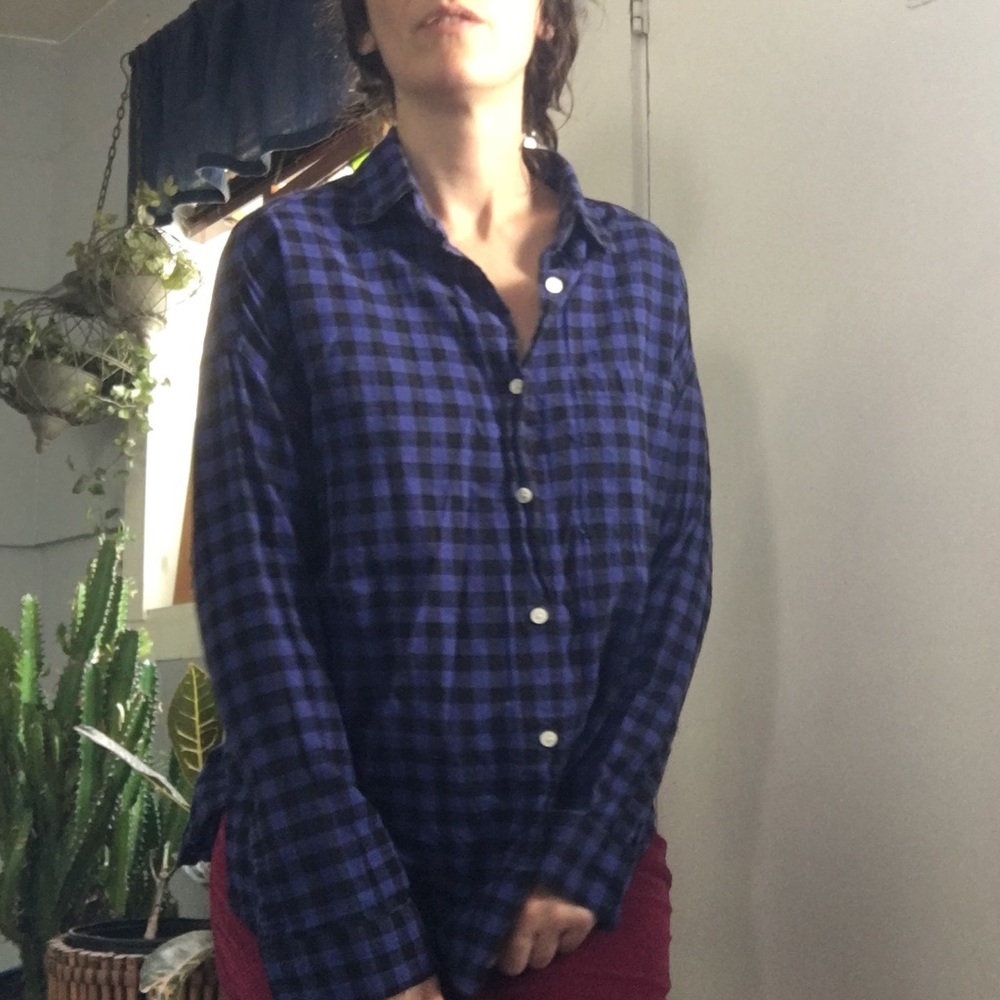 Black & blue plaid button down flannel shirt